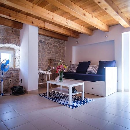 Stone House Kula Milica Villa Mala Cista ห้อง รูปภาพ
