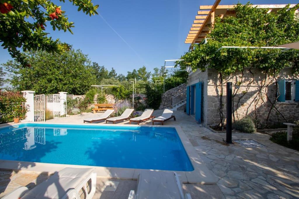 Stone House Kula Milica Villa Mala Cista ภายนอก รูปภาพ