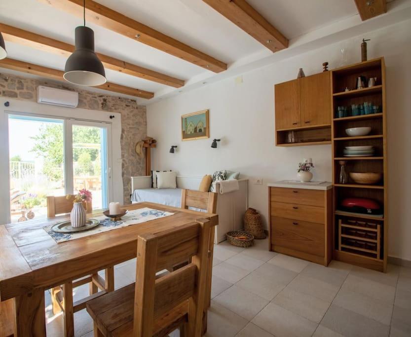 Stone House Kula Milica Villa Mala Cista ภายนอก รูปภาพ