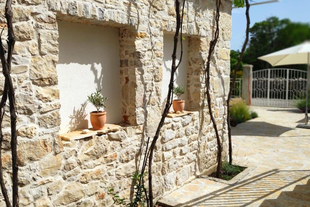 Stone House Kula Milica Villa Mala Cista ภายนอก รูปภาพ