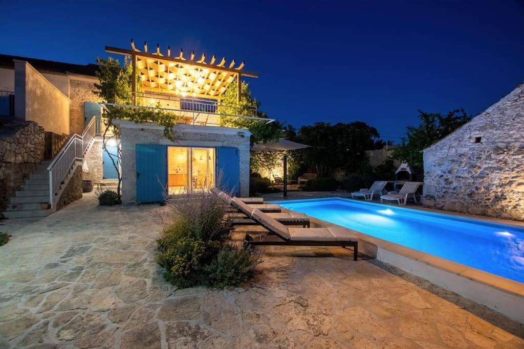 Stone House Kula Milica Villa Mala Cista ภายนอก รูปภาพ
